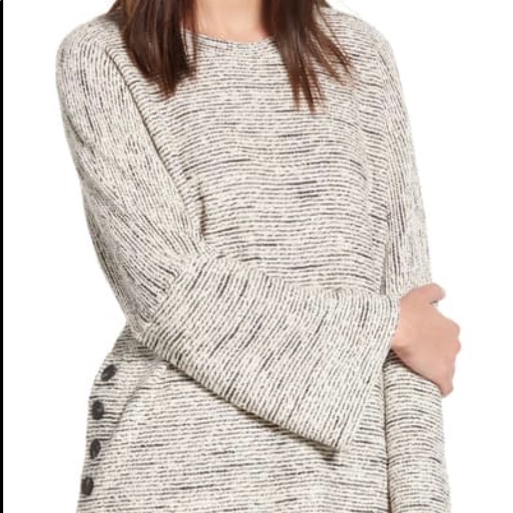 Madewell Texture & Thread Side Button Top